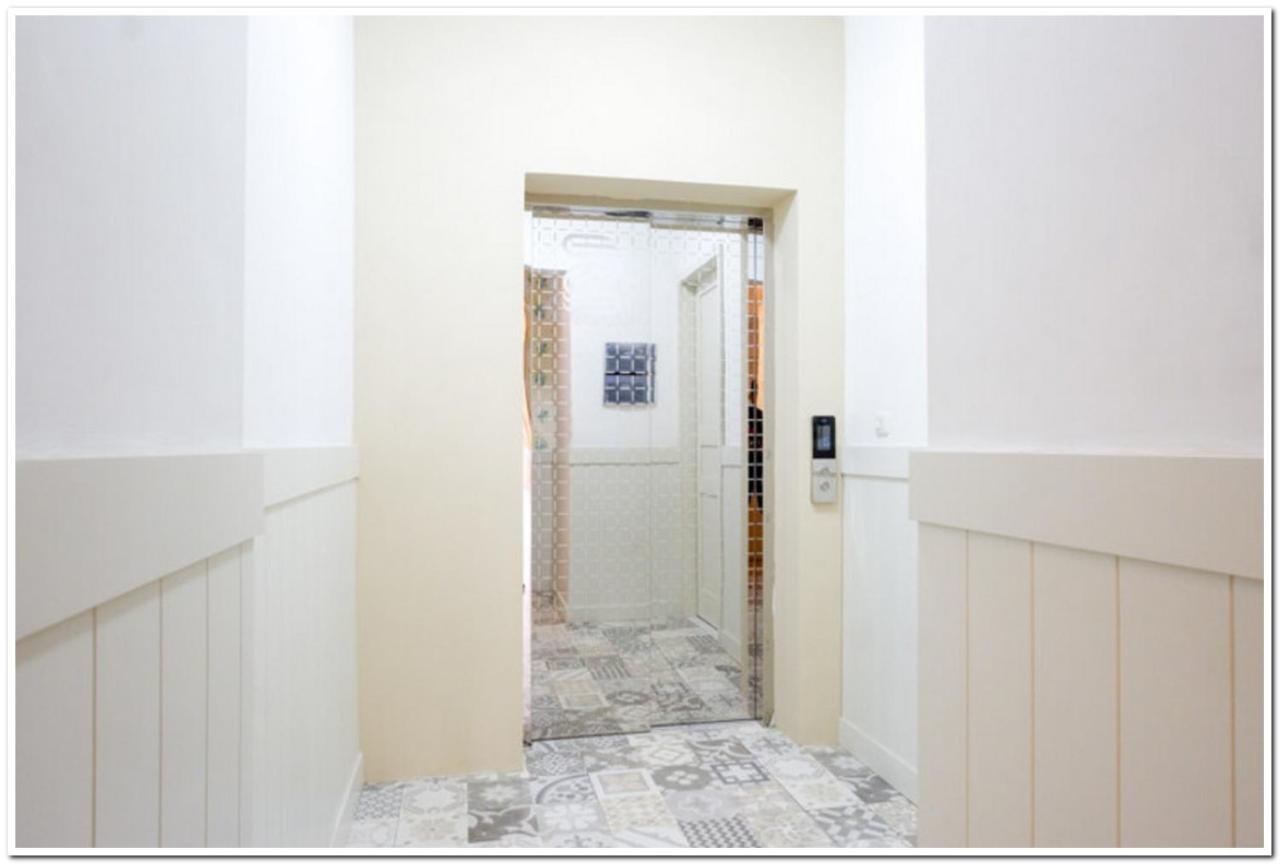 Reddoorz Plus @ Madukoro Raya Semarang Exterior foto