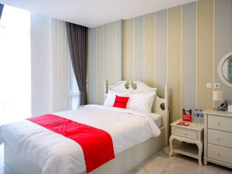Reddoorz Plus @ Madukoro Raya Semarang Exterior foto